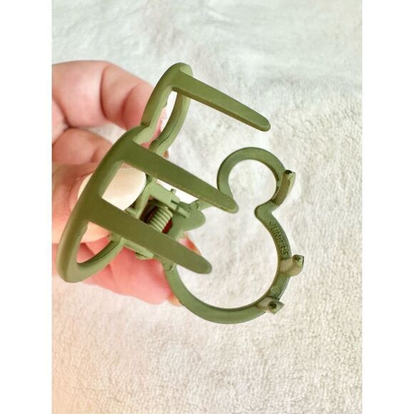 Green adorable Minnie mouse hair claw - Picture 4 of 4
